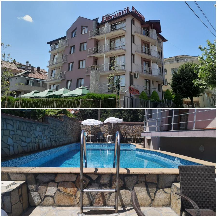 Family Hotel Favourite Обзор Екстер'єр фото