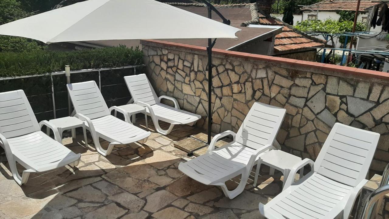 Family Hotel Favourite Обзор Екстер'єр фото